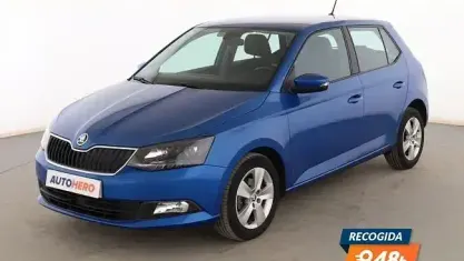 Usado Skoda Fabia Ambition 95 CV (69 kW) 2018 Azul Berlina