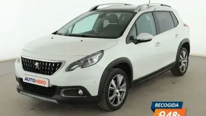 Usado Peugeot 2008 Allure 120 CV (88 kW) 2016 Blanco SUV