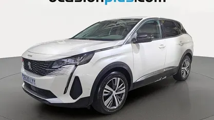 Usado Peugeot 3008 Allure 131 CV (96 kW) 2022 Blanco SUV