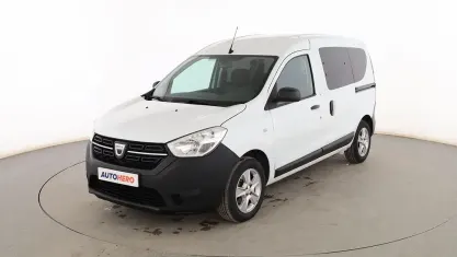 Usado Dacia Dokker Essentiel 95 CV (69 kW) 2020 Blanco Monovolumen