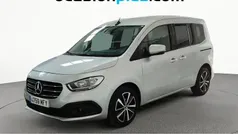 Gris plata Usado 2023 Mercedes 180 Berlina | 24.328 € (Precio justo)