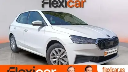 Usado Skoda Fabia Ambition 95 CV (69 kW) 2023 Blanco Utilitario