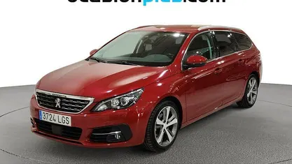 Usado Peugeot 308 SW Allure 131 CV (96 kW) 2020 Rojo Familiar