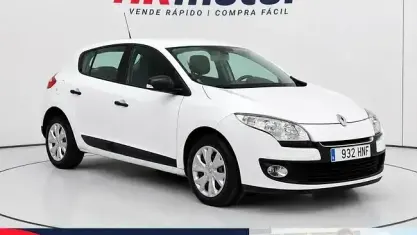 Usado Renault Mégane III Authentique 90 CV (66 kW) 2012 Blanco Berlina
