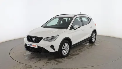 Blanco Usado 2023 Seat Arona Style SUV | 17.399 € (Precio justo)