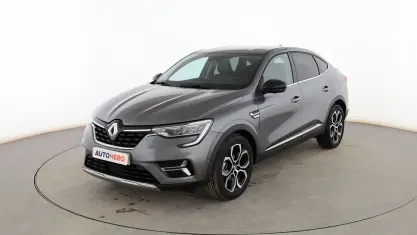 Begagnad Renault Arkana Zen 145 HK (106 kW) 2022 Grå SUV