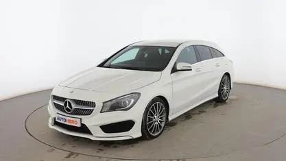 Usado Mercedes CLA200 Shooting Brake AMG line 135 CV (99 kW) 2015 Familiar