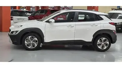 Begagnad Hyundai Kona 141 HK (103 kW) 2022 Vit SUV
