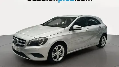 Usado Mercedes A180 Urban 109 CV (80 kW) 2015 Utilitario