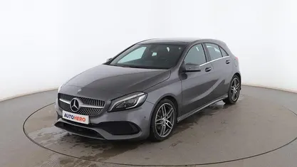 Käytetty Mercedes A180 AMG 110 HP (80 kW) 2017 Harmaa Viistoperä