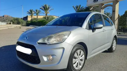 Usado Citroën C3 Exclusive 90 CV (66 kW) 2010 Gris