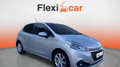 Gris Usado 2016 Peugeot 208 Access Utilitario | 6290 € (Precio justo)
