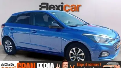 Käytetty Hyundai i20 100 HP (73 kW) 2020 Sininen Viistoperä