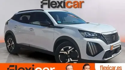 Usado Peugeot 2008 Allure 102 CV (75 kW) 2023 Blanco SUV