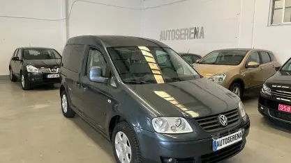 Usado VW Caddy Life 105 CV (77 kW) 2009 Gris / plata Monovolumen