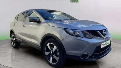 Usado 2015 Nissan Qashqai N-Connecta SUV | 12.990 € (Buen precio)
