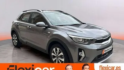 Usado 2023 Kia Stonic SUV | 13.090 € (Buen precio)