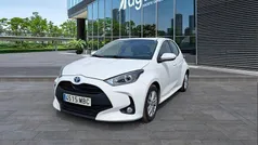 Blanco Usado 2022 Toyota Yaris Hybrid Business Edition | 17.200 € (Buen precio)