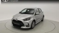 Usado 2024 Toyota Yaris Hybrid Active Berlina | 21.900 € (Precio justo)
