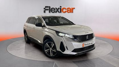 Usado Peugeot 5008 Allure 131 HP (96 kW) 2021 Branco SUV
