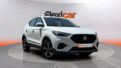 Usado MG ZS Comfort 106 CV (77 kW) 2023 Blanco SUV