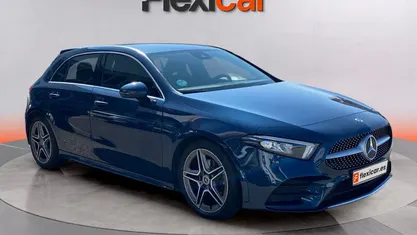Usado Mercedes A180 117 CV (86 kW) 2020 Azul Berlina