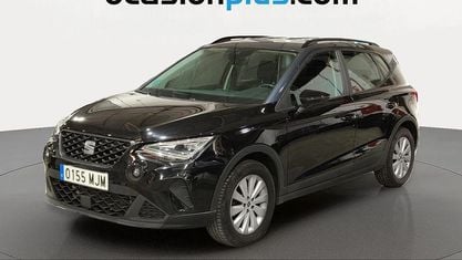 Usado Seat Arona Style 110 HP (80 kW) 2023 Preto SUV