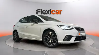 Usado Seat Ibiza XCELLENCE 116 CV (85 kW) 2022 Blanco Utilitario