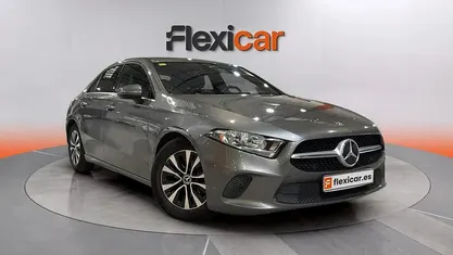 Usado Mercedes A180 116 CV (85 kW) 2020 Gris Berlina