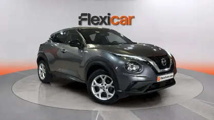 Usado Nissan Juke N-Connecta 114 CV (83 kW) 2021 Gris SUV