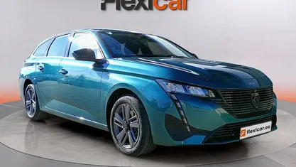 Usado Peugeot 308 SW Active 131 CV (96 kW) 2023 Familiar