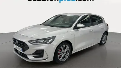 Usado Ford Focus ST-Line 125 CV (91 kW) 2023 Gris plata Utilitario