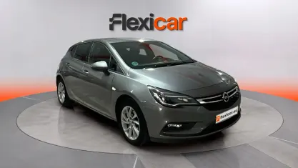 Usado Opel Astra Dynamic 150 CV (110 kW) 2019 Gris Berlina