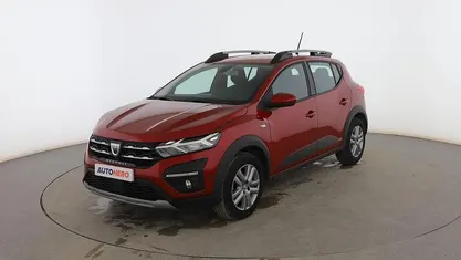 Usado Dacia Sandero Comfort 91 CV (66 kW) 2022 SUV