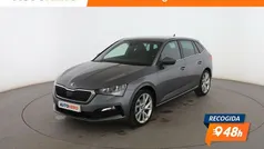 Gris Usado 2022 Skoda Scala Ambition Utilitario | 17.999 € (Precio justo)