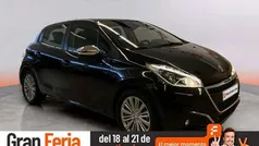 Negro Usado 2019 Peugeot 208 Active Utilitario | 8190 € (Buen precio)
