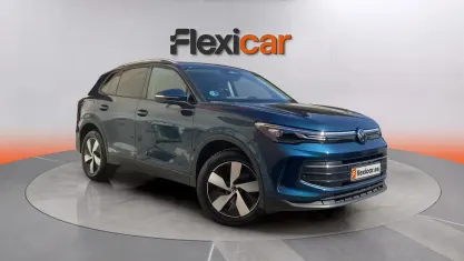 Usado VW Tiguan Life 150 CV (110 kW) 2024 Azul SUV