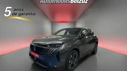 Usado Peugeot 3008 Allure 136 CV (100 kW) 2025 Gris SUV