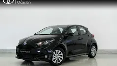 Negro Usado 2024 Toyota Yaris Hybrid Active | 23.150 € (Precio justo)