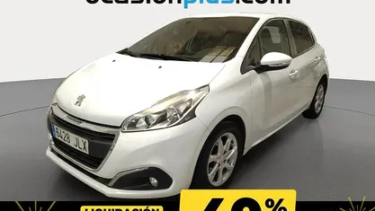 Usado 2016 Peugeot 208 Active Utilitario | 9400 € (Precio justo)
