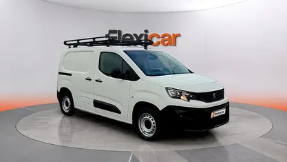 Usado Peugeot Partner Premium 102 CV (75 kW) 2021 Blanco Monovolumen