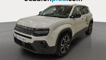 Begagnad Jeep Avenger Altitude 101 HK (74 kW) 2023 Grå SUV
