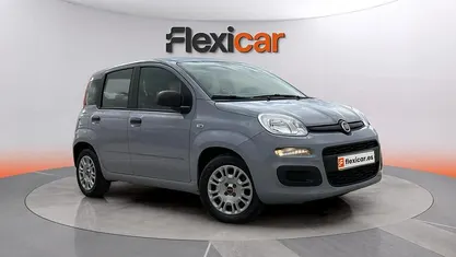 Usado Fiat Panda 71 CV (52 kW) 2022 Gris Utilitario