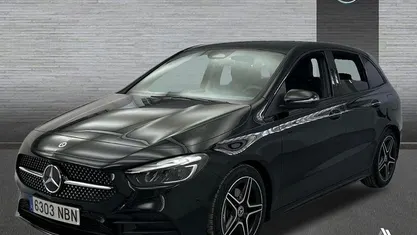 Usado Mercedes B200 AMG line 150 CV (110 kW) 2025 Negro noche Monovolumen