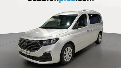Usado Ford Grand Tourneo Connect Titanium 122 CV (89 kW) 2023 Gris plata Monovolumen