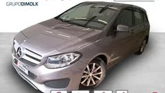 Gris Usado 2015 Mercedes B180 Monovolumen | 17.400 € (Un poco caro)