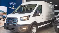 Blanco Usado 2023 Ford E-Transit Van | 49.900 €