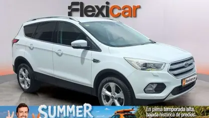 Usado Ford Kuga Titanium 150 CV (110 kW) 2018 Blanco SUV