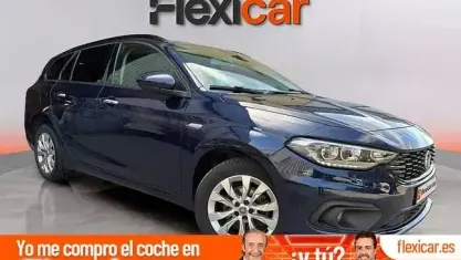 Usado Fiat Tipo Easy 120 CV (88 kW) 2019 Negro Familiar