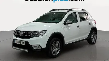 Usado Dacia Sandero Comfort 90 CV (66 kW) 2019 Blanco Utilitario